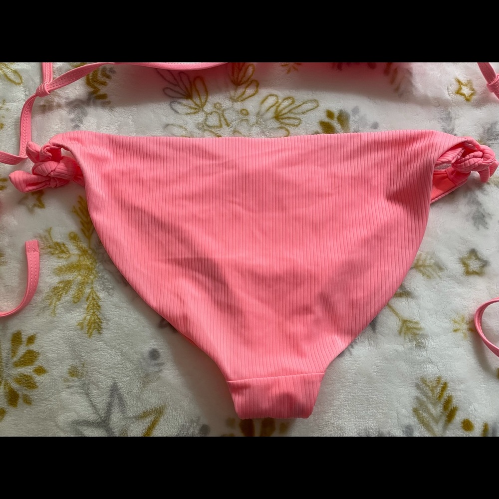 New Salmon Colored Bikini - Picture 8 of 11
